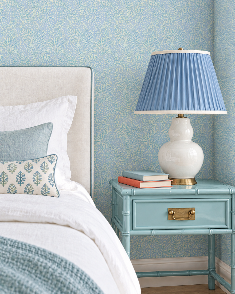 alming and subtle french blue cheetah print abstract wall-covering